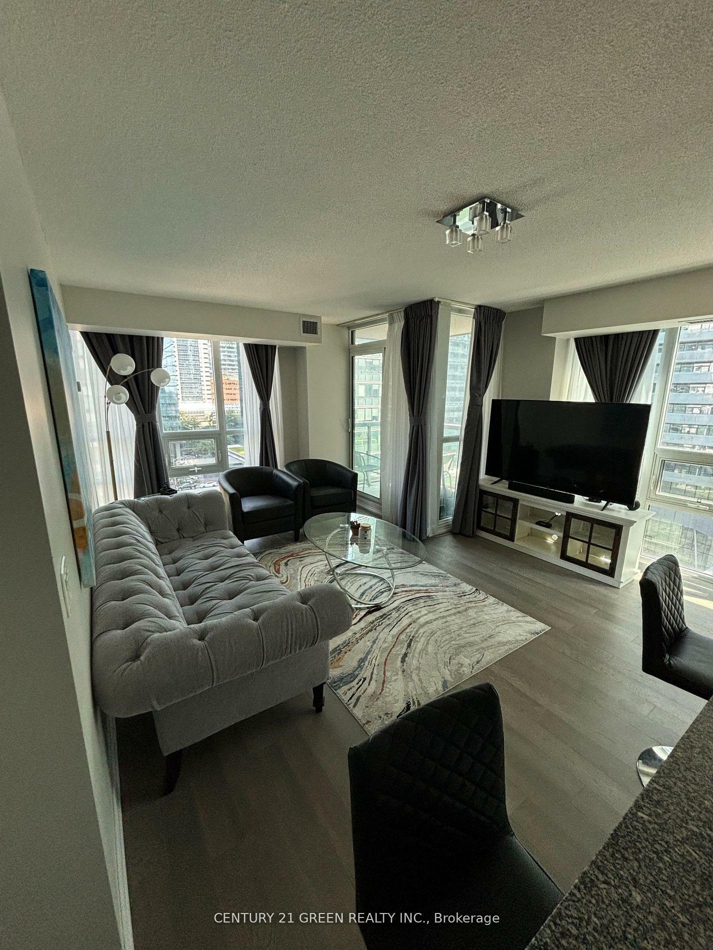 Property Photo: 19 Grand Trunk Crescent 1106 ON M5J 3A3