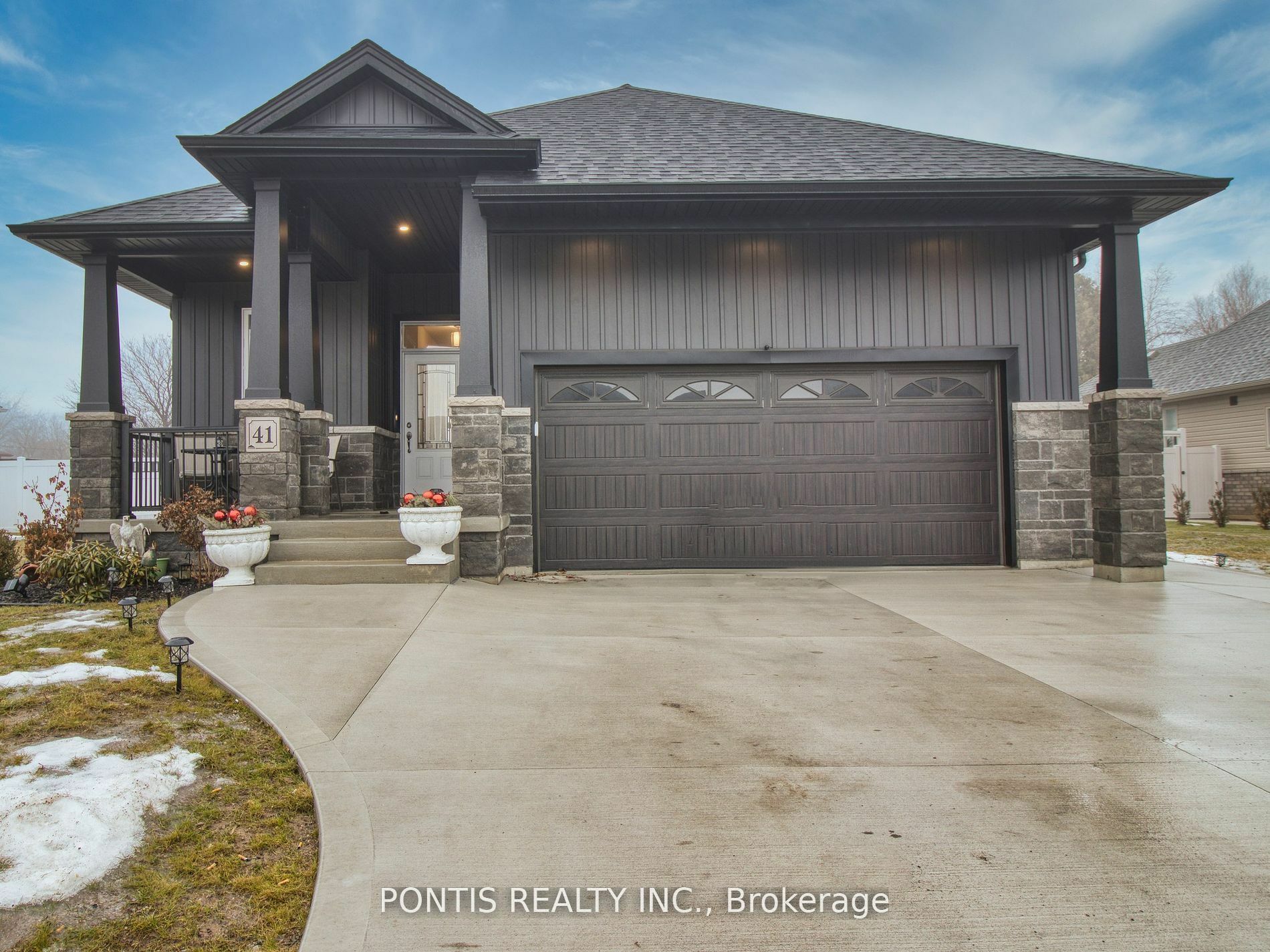 41 Sleepy Meadow Drive  Chatham-Kent ON N0P 1A0 photo