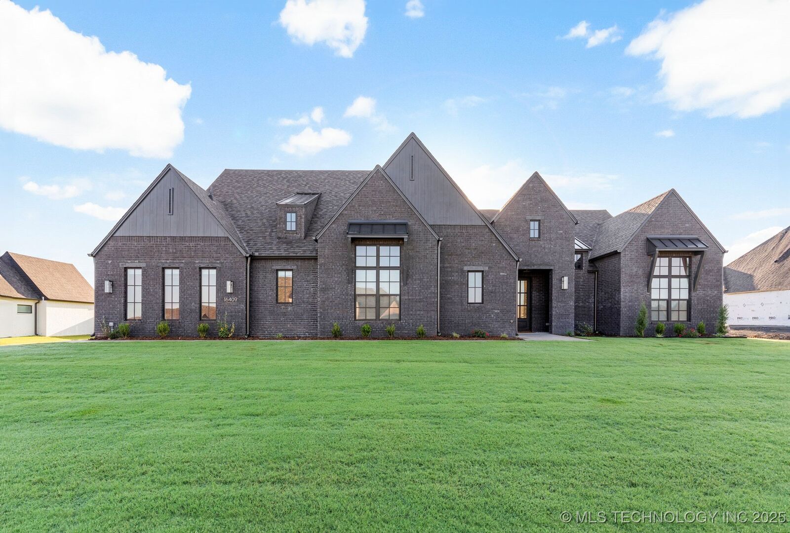 Property Photo:  16409 S 1st  OK 74033 