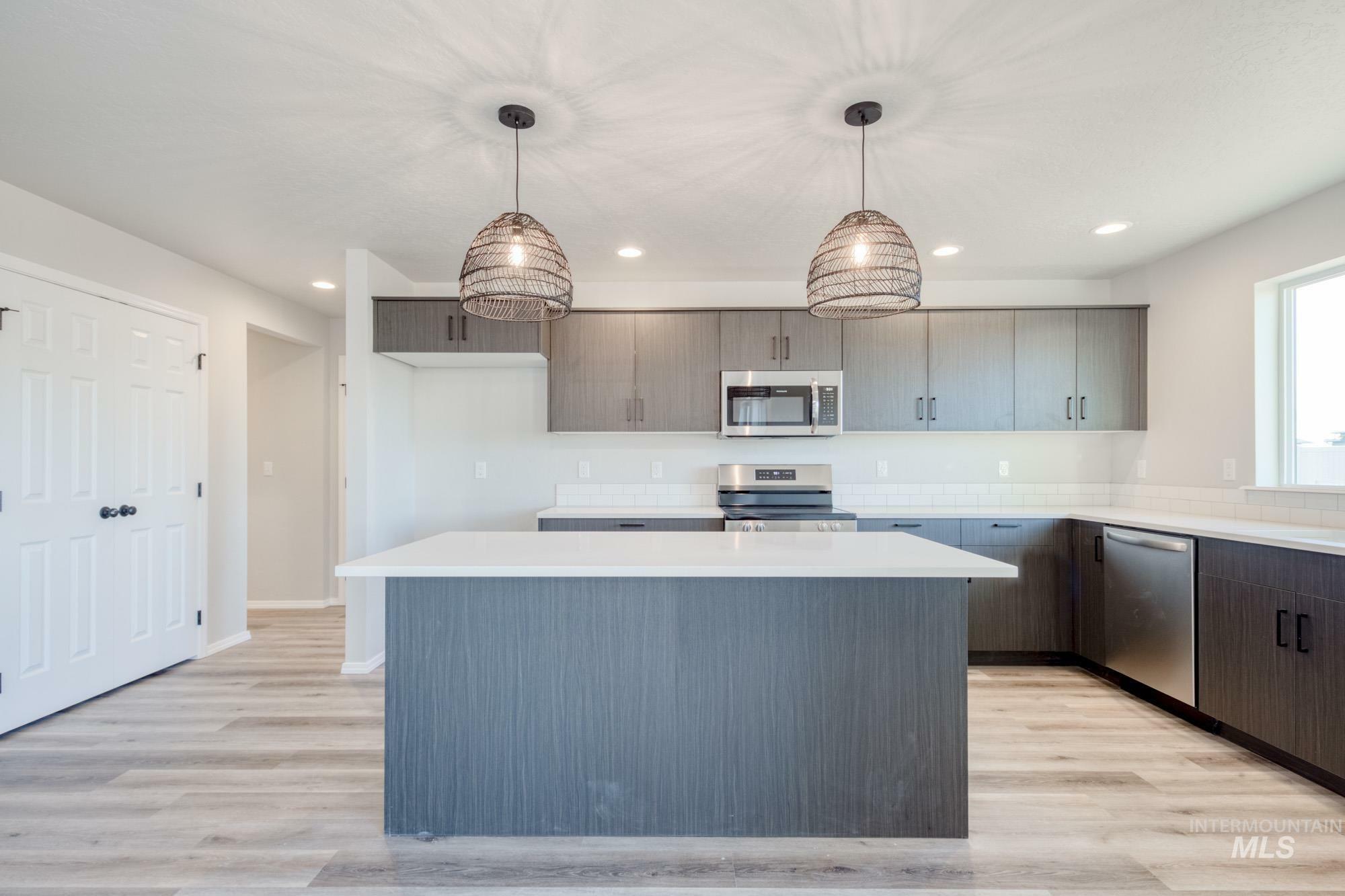 Property Photo: 5392 S Memory Pl ID 83642