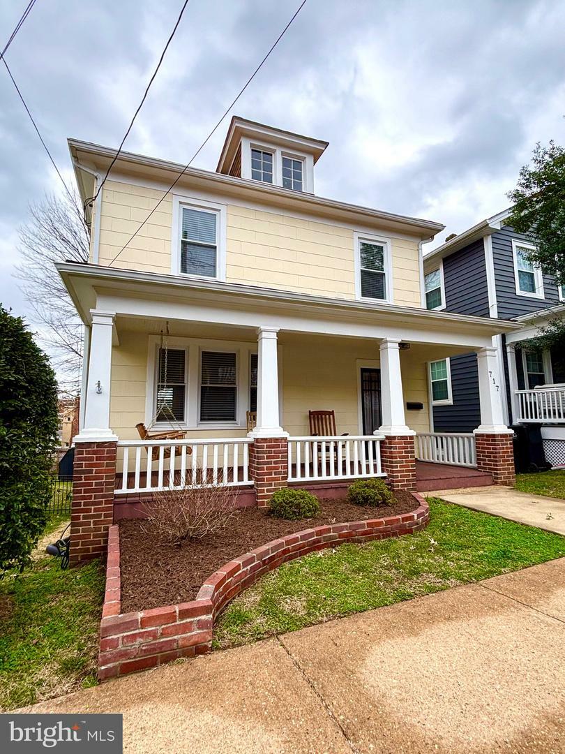 Property Photo:  717 Lee Avenue  VA 22401 