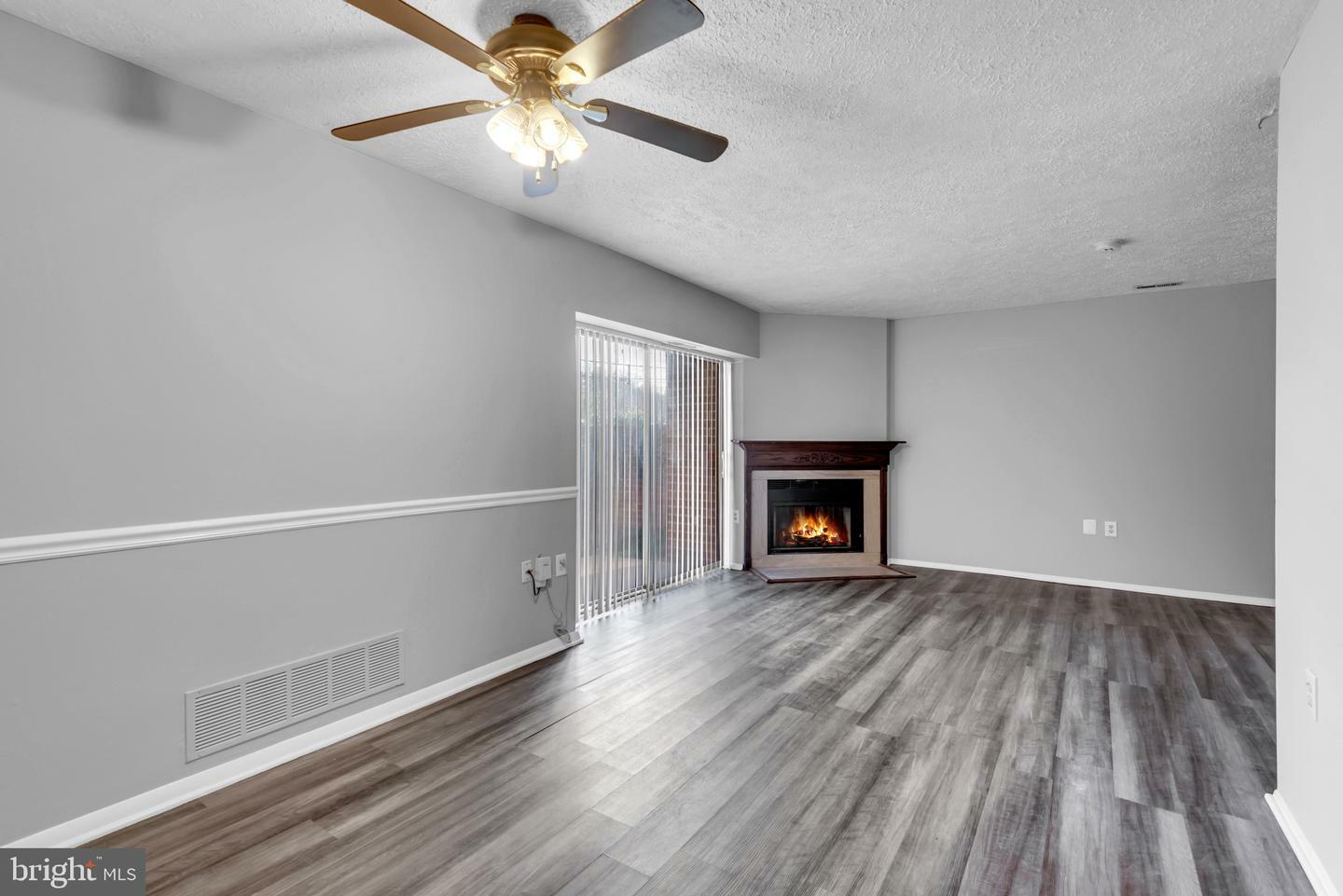 Property Photo: 116 Mountain Road 1D MD 21060