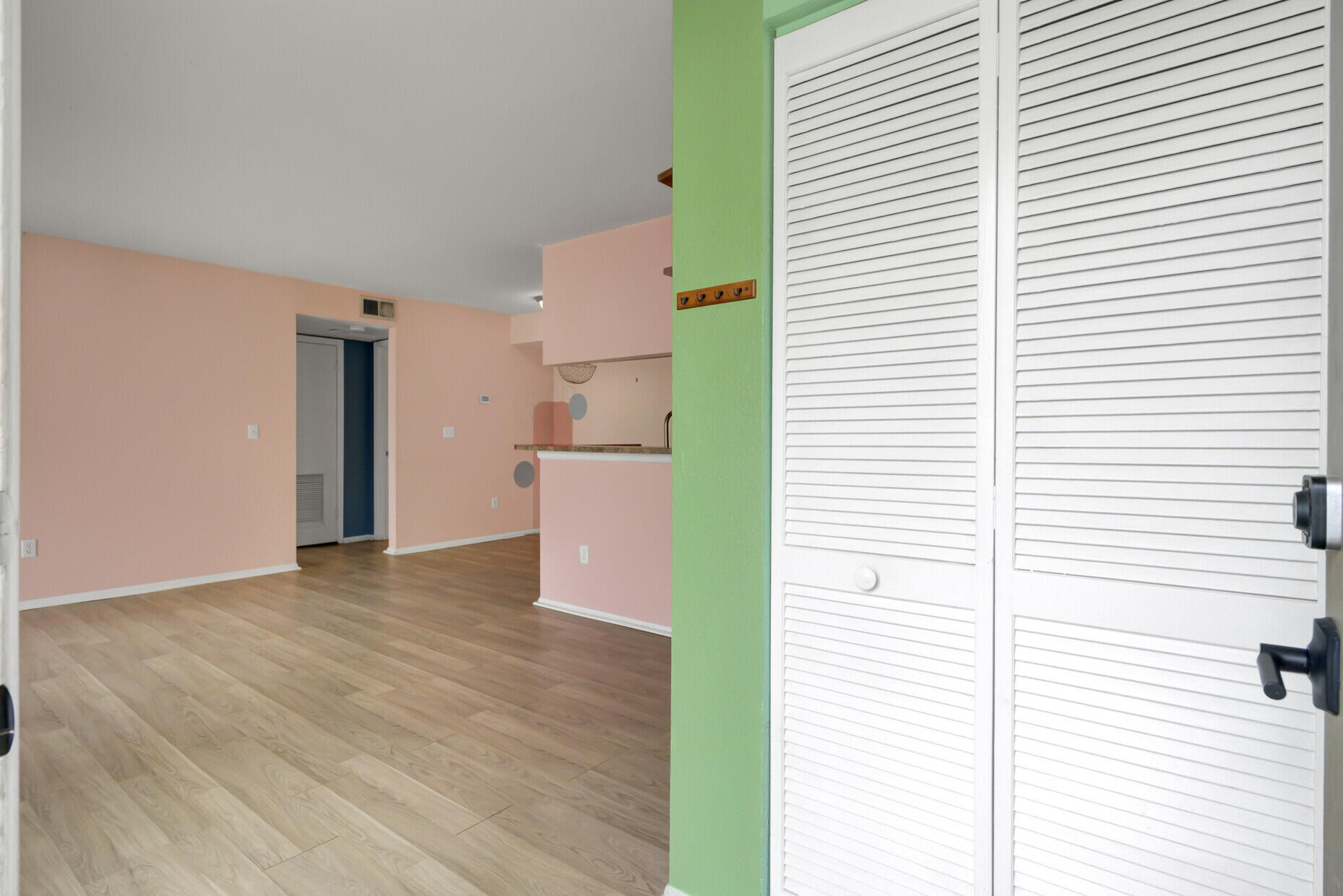 Property Photo: 1481 Center Street Ext # 601 SC 29464