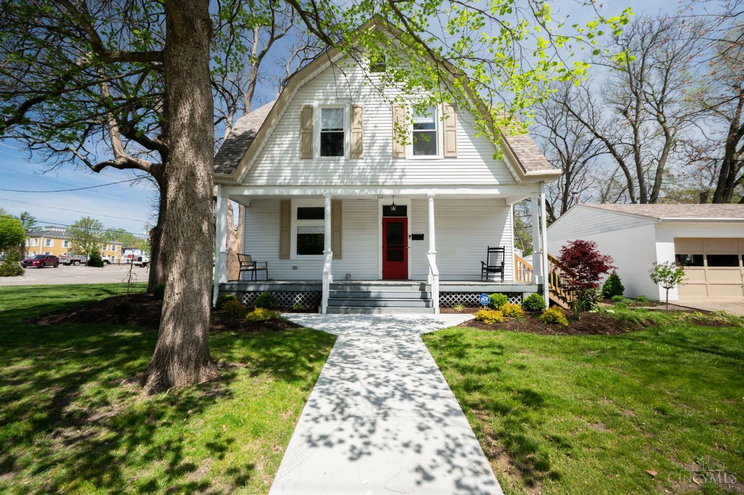 Property Photo: 304 Cleveland Avenue OH 45246