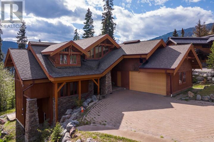 Property Photo: 4119 Sundance Drive BC V0E 5N0