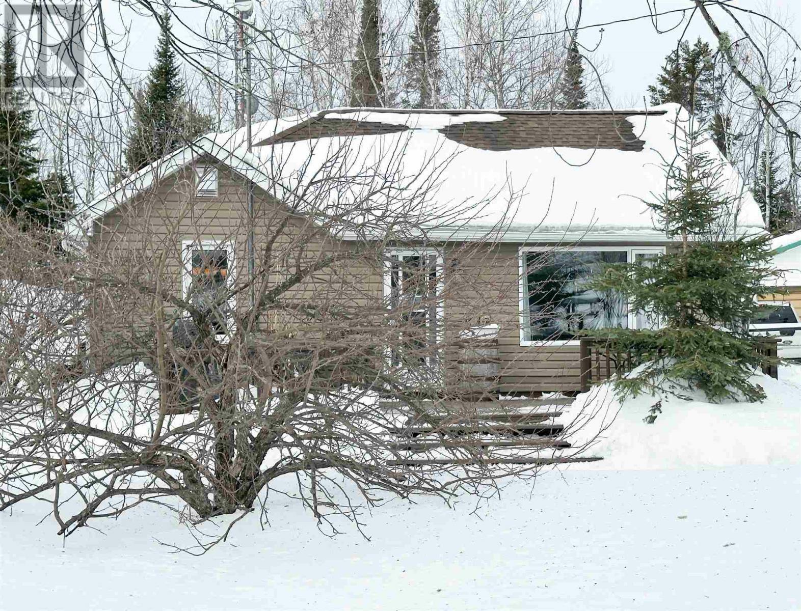 Property Photo:  29 Keewatin Rd  ON P0V 2M0 