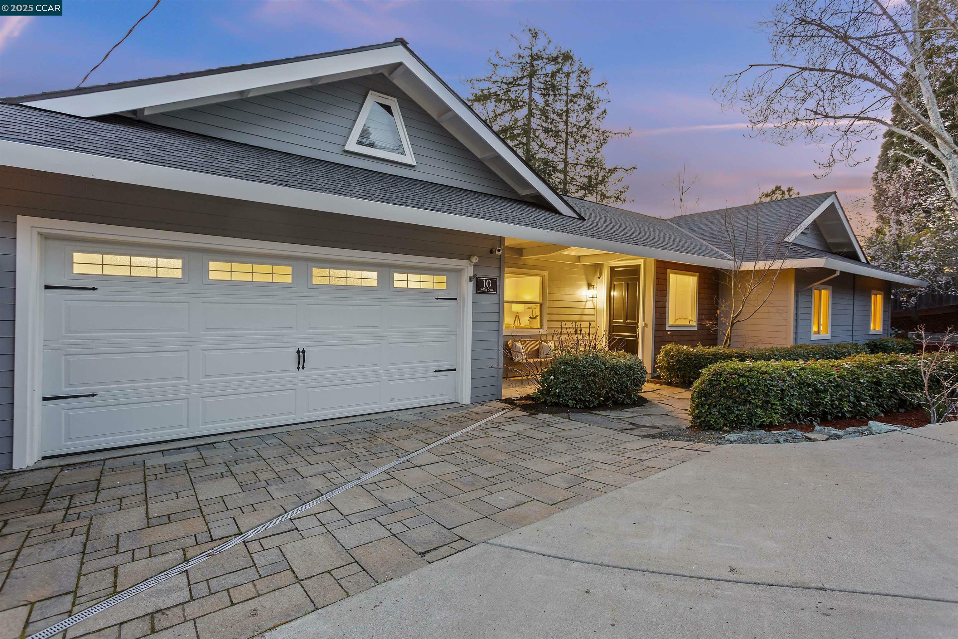 10 Valley Dr  Orinda CA 94563 photo