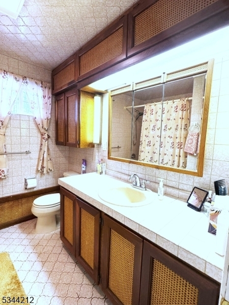 Property Photo: 102 Woods Rd NJ 08844