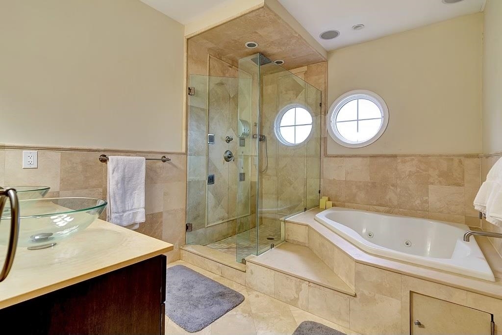 Property Photo: 9033 Wall St 7 NJ 07047