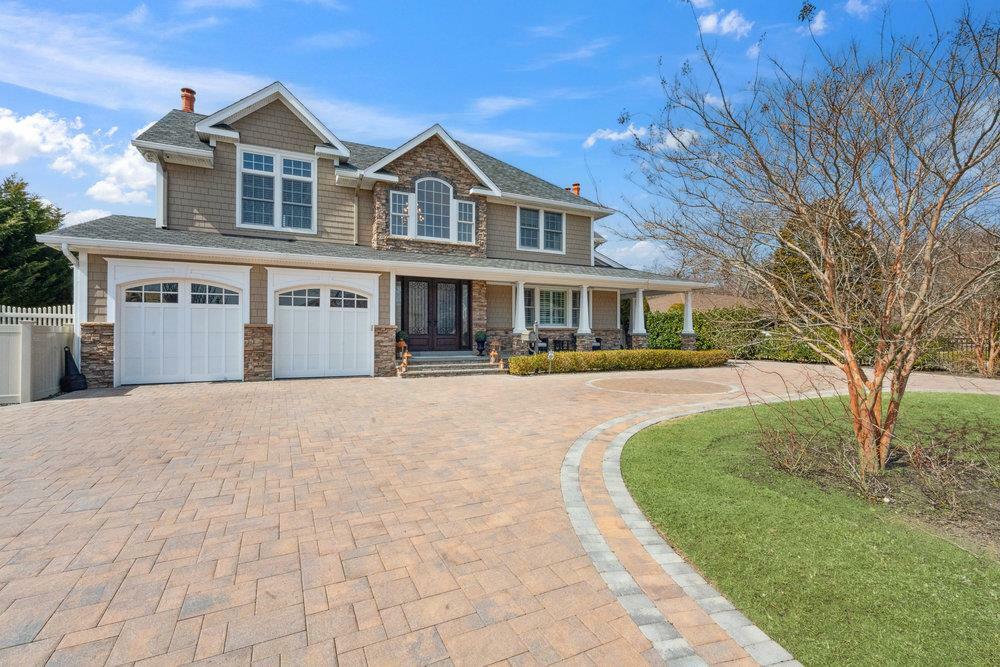 Property Photo: 194 Shadybrook Lane NY 11795