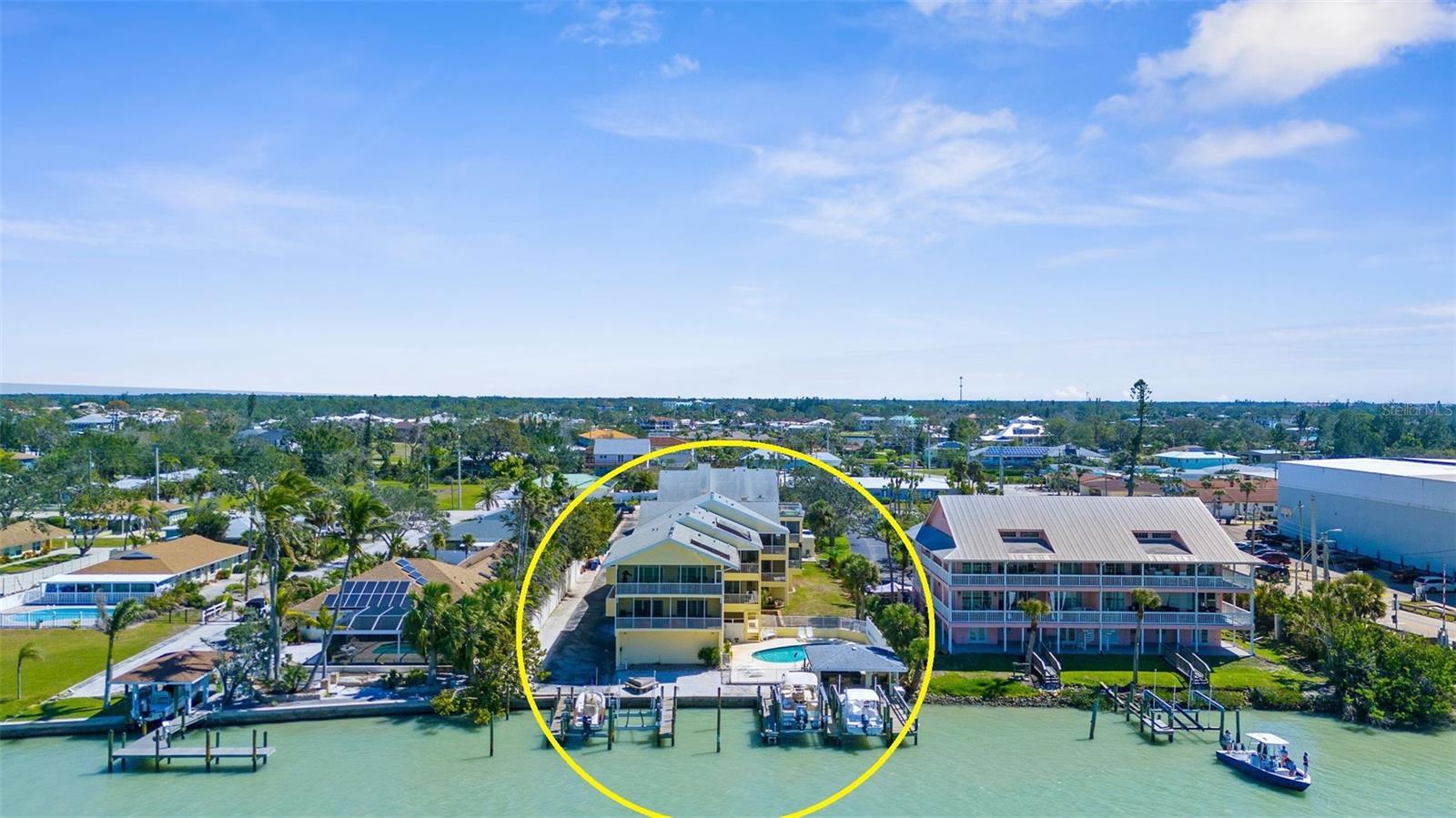 Property Photo: 109 Bayshore Road 10 FL 34275