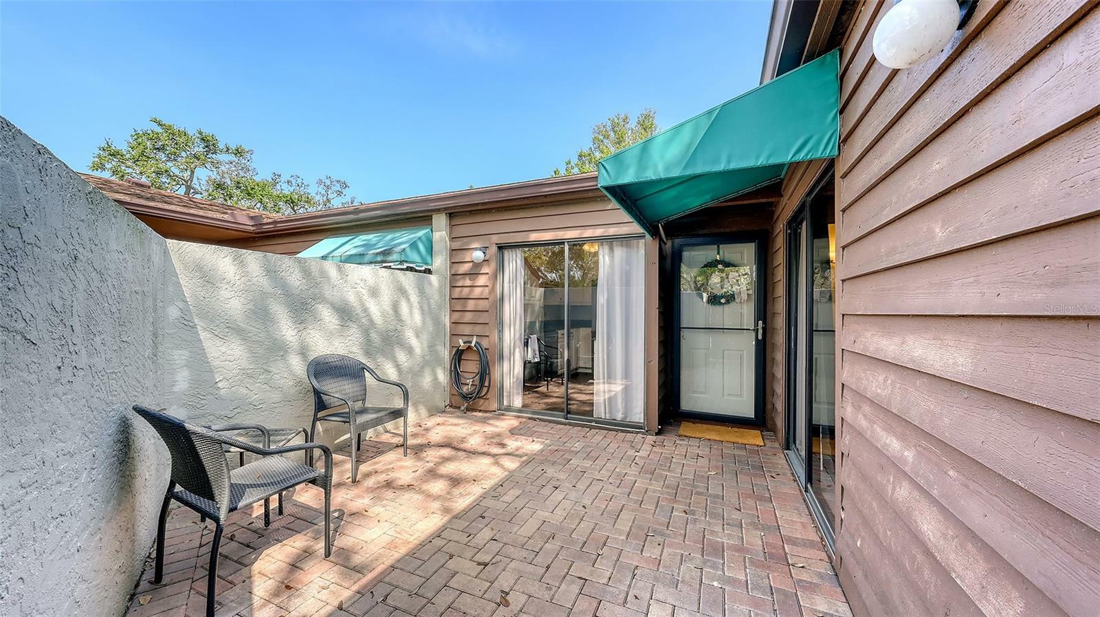 Property Photo:  4423 Park Lake Terrace N  FL 34209 