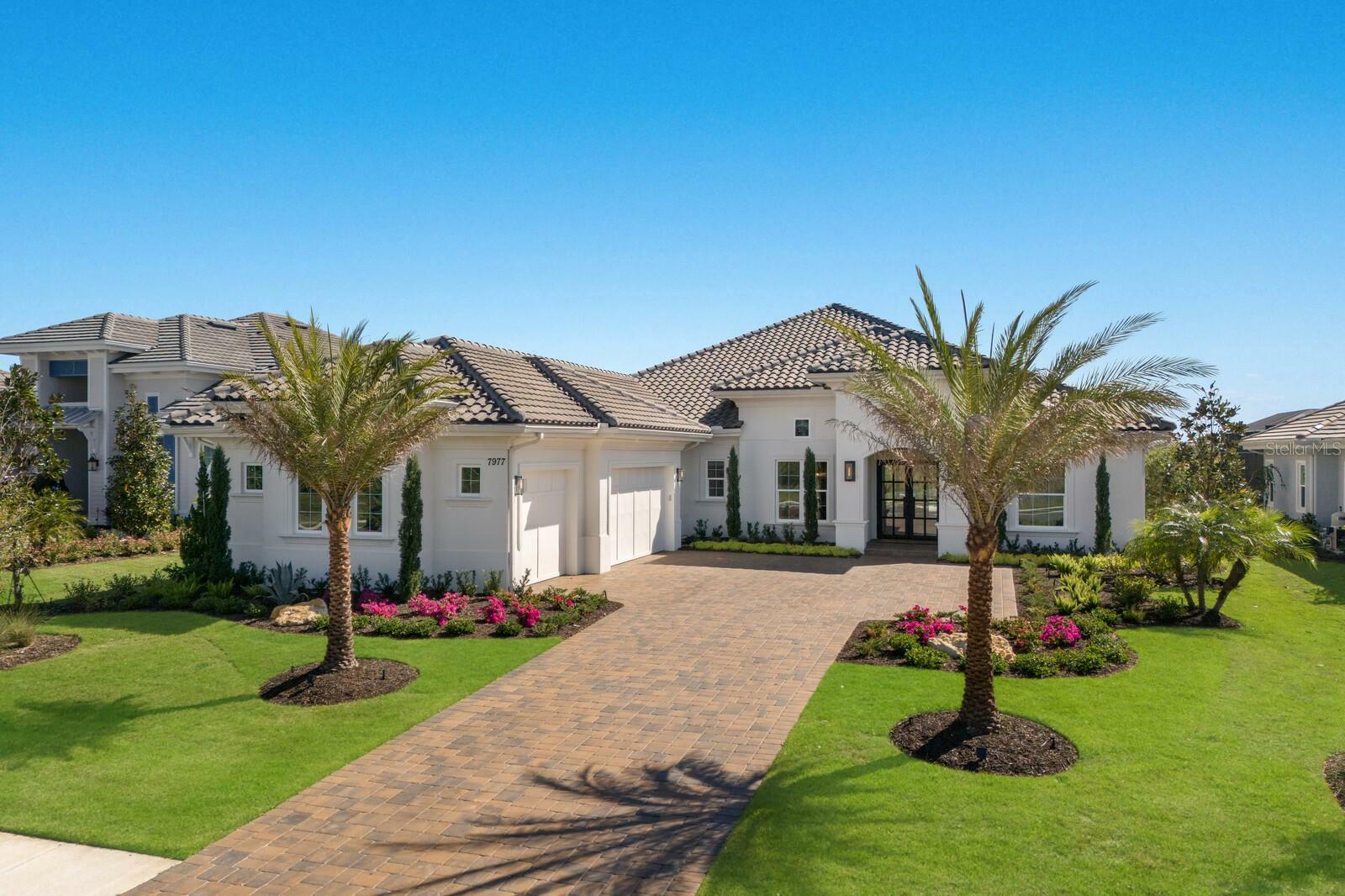 Property Photo: 7977 Bowspirit Way FL 34202