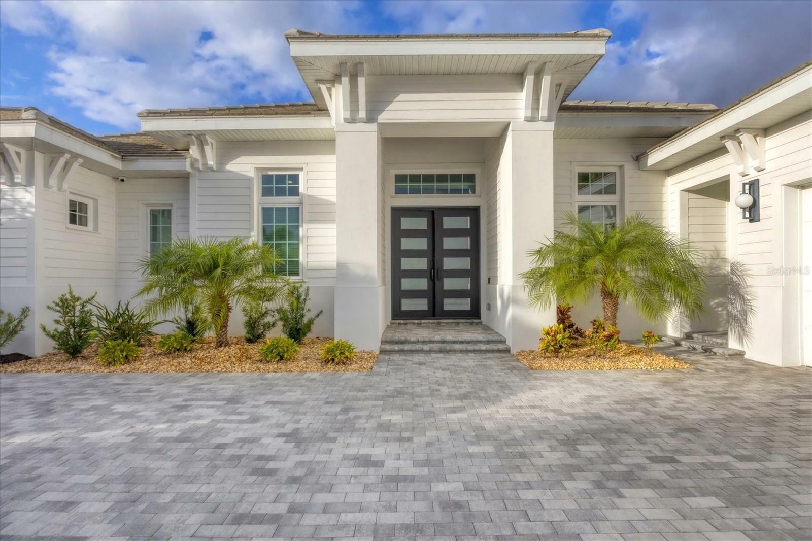 Property Photo:  16419 Kendleshire Terrace  FL 34202 