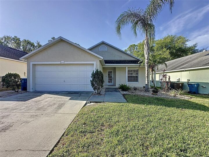 Property Photo: 2316 Paulette Drive FL 33844