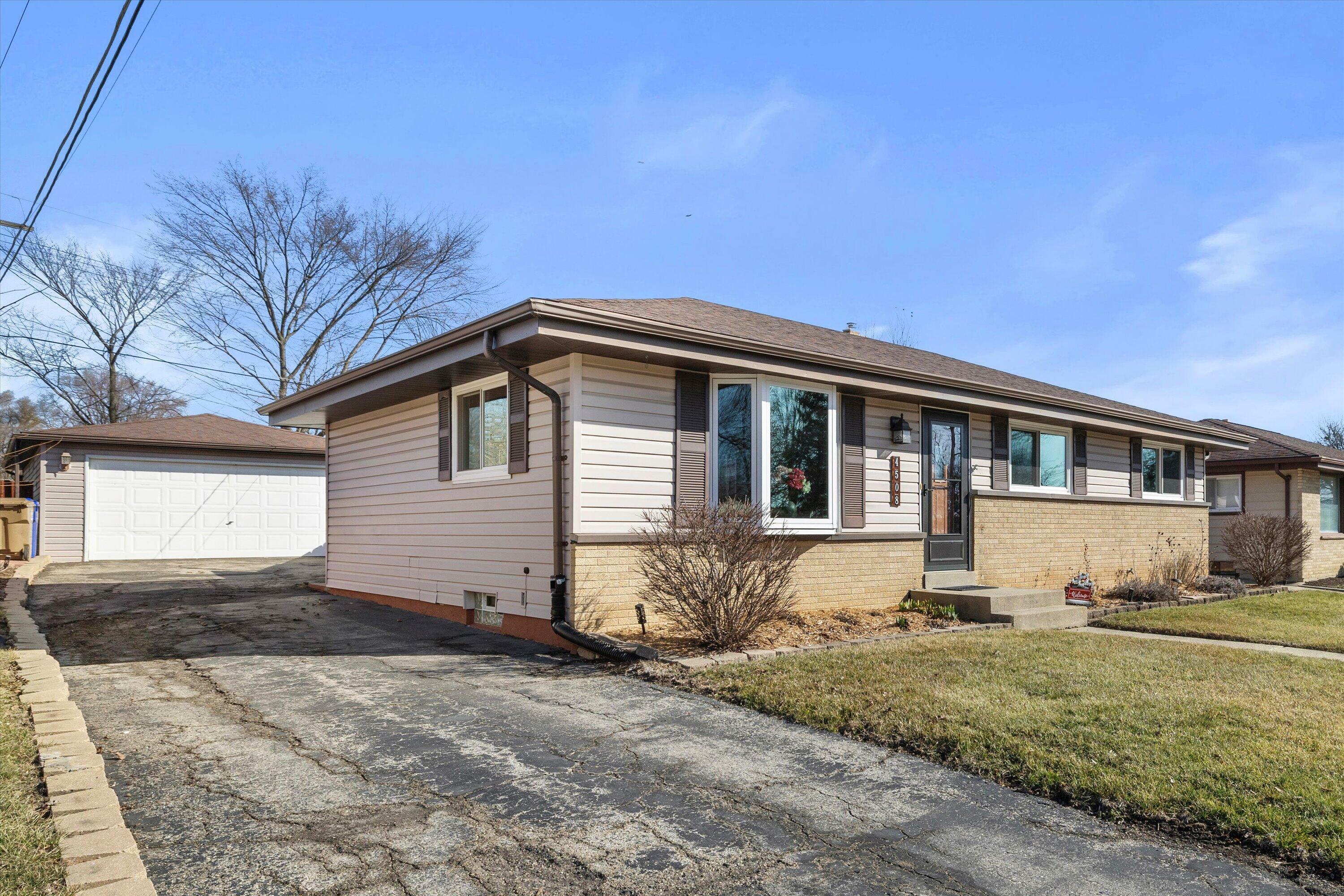 Property Photo: 4508 47th St WI 53144