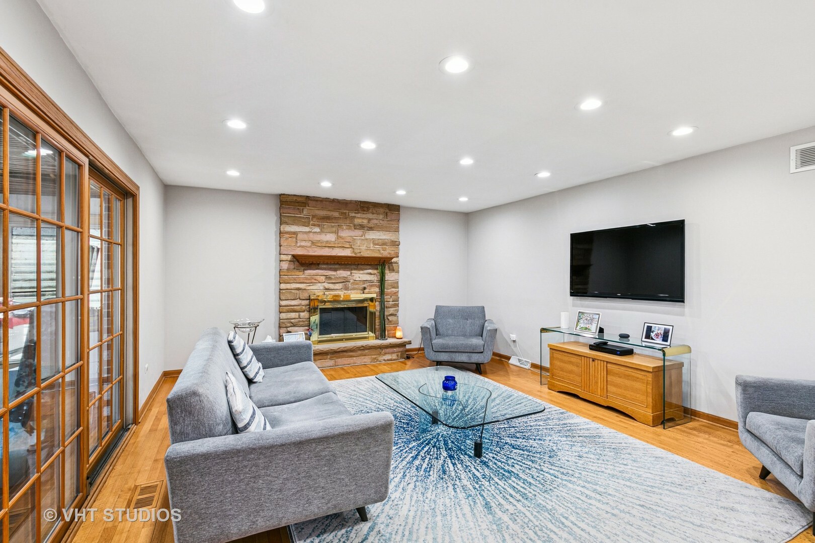 Property Photo: 12815 S Winnebago Road IL 60463