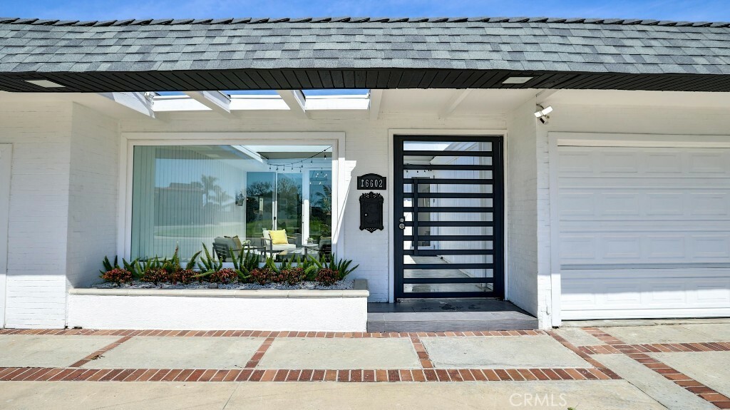 Property Photo: 16602 Wellington Circle C-2 CA 92649
