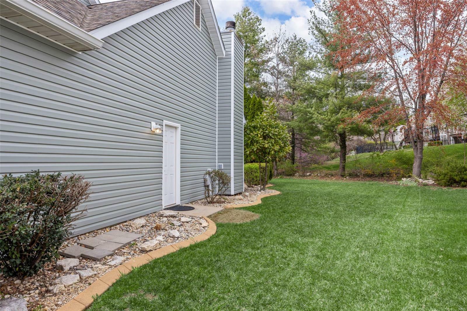 Property Photo: 5 Butler National Court MO 63366