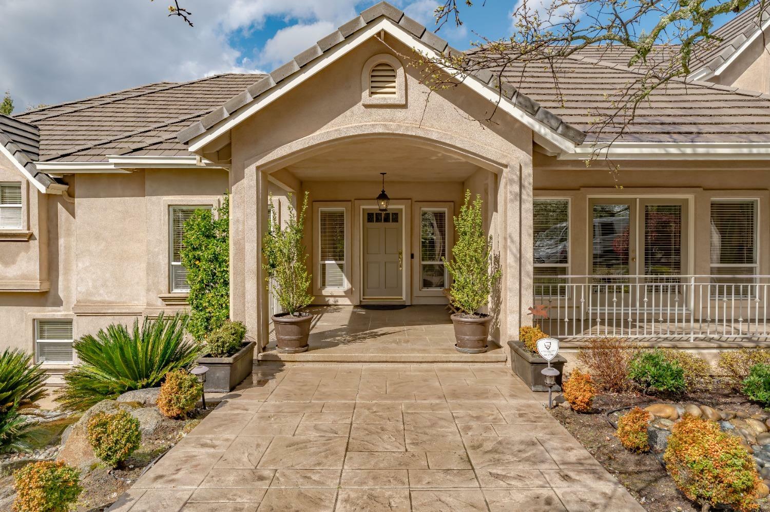 Property Photo: 9139 Eden Oaks Circle CA 95746