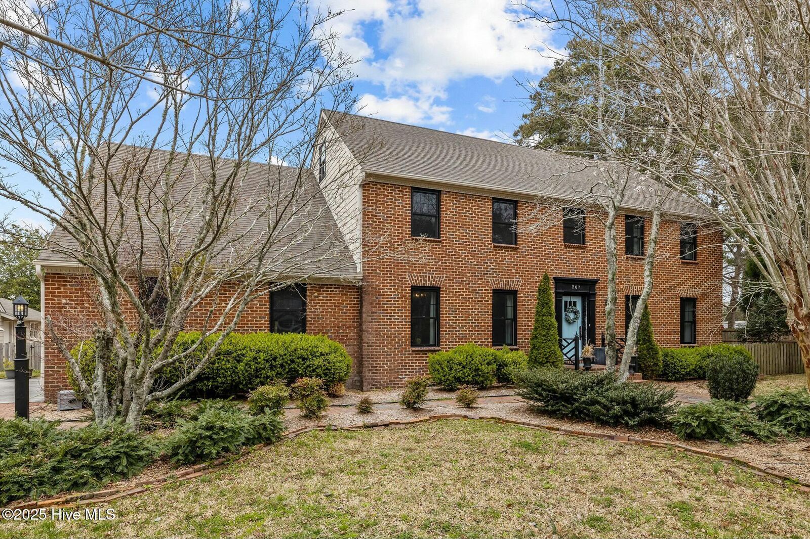 Property Photo:  207 Fairview Drive  NC 28516 