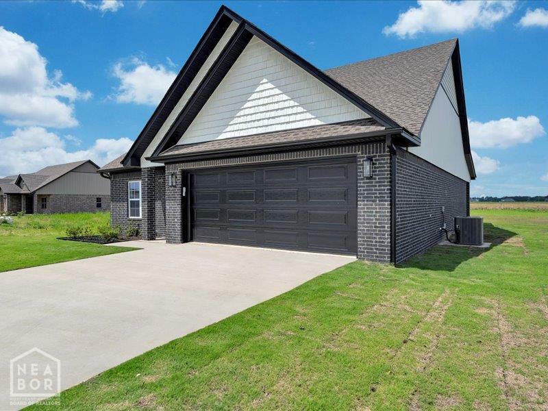 Property Photo: 185 Pintail Pointe AR 72442