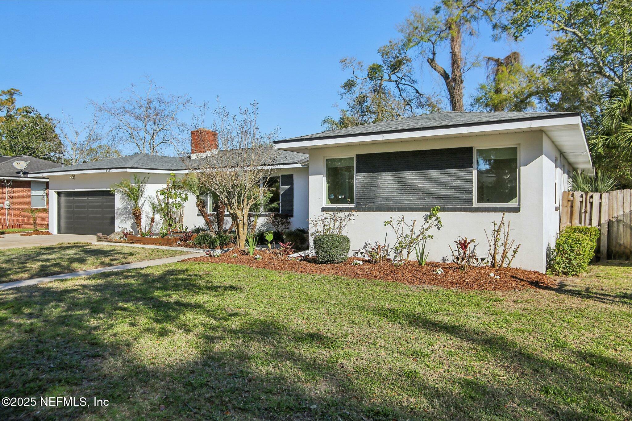 Property Photo:  4333 Silverwood Lane  FL 32207 