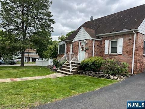 Property Photo:  104 Wyckoff Avenue  NJ 07463 