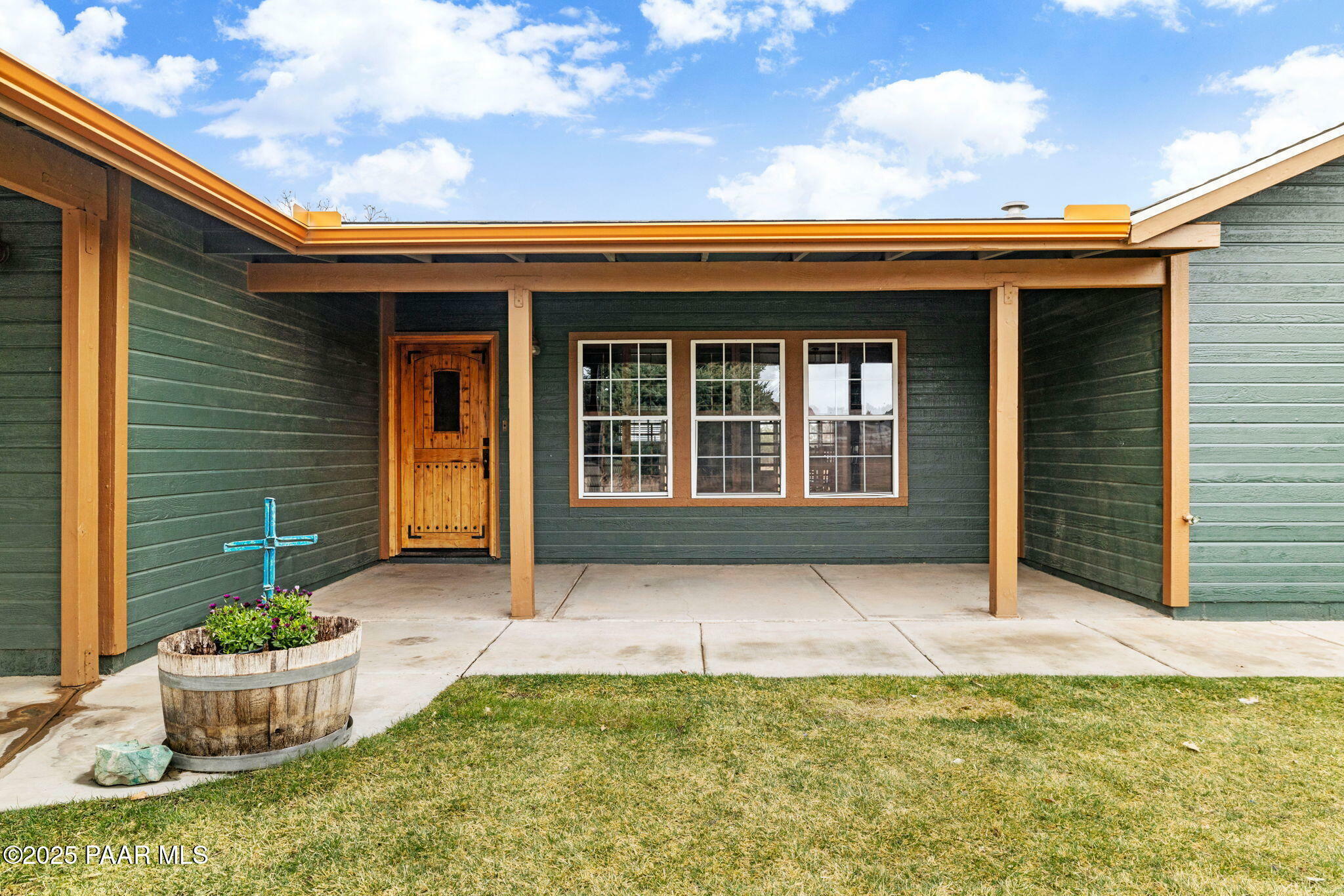 Property Photo: 1925 N Sunrise Circle AZ 86323