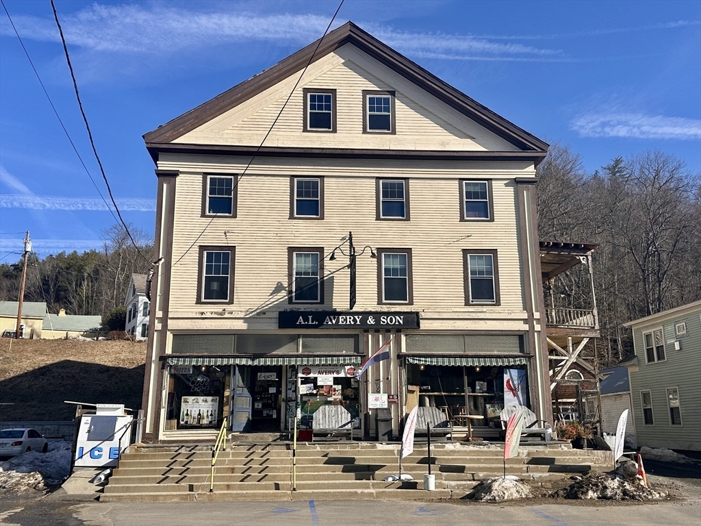 127 Main St  Charlemont MA 01339 photo