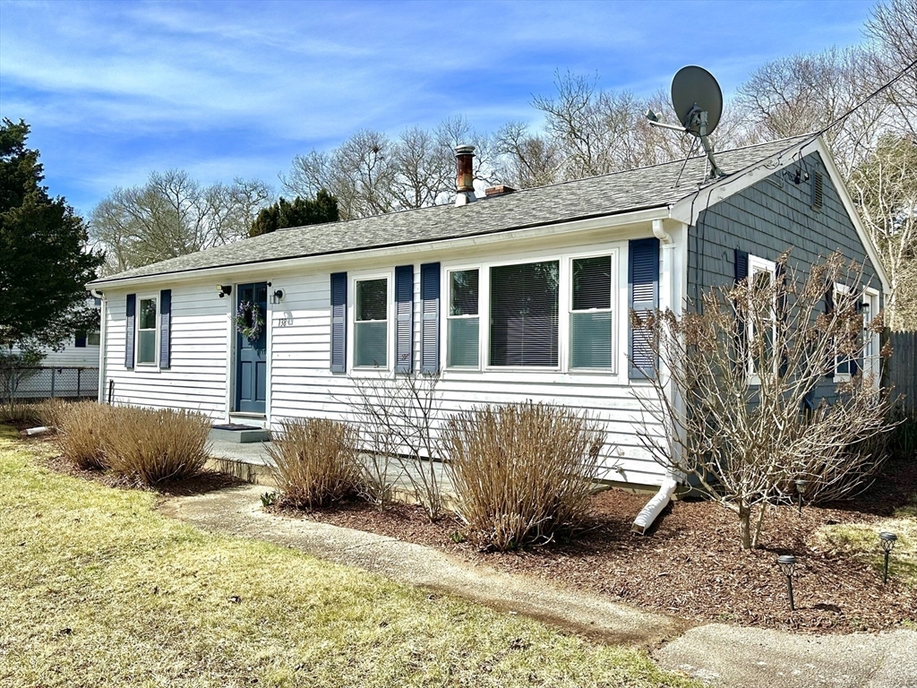 Property Photo:  138 Homestead Ln  MA 02536 