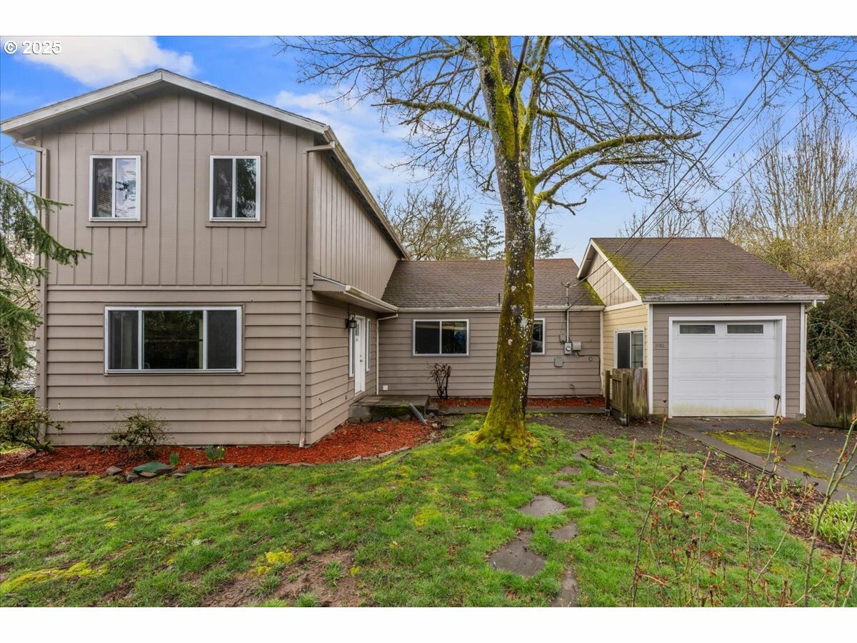 3906 SW Wilbard St  Portland OR 97219 photo