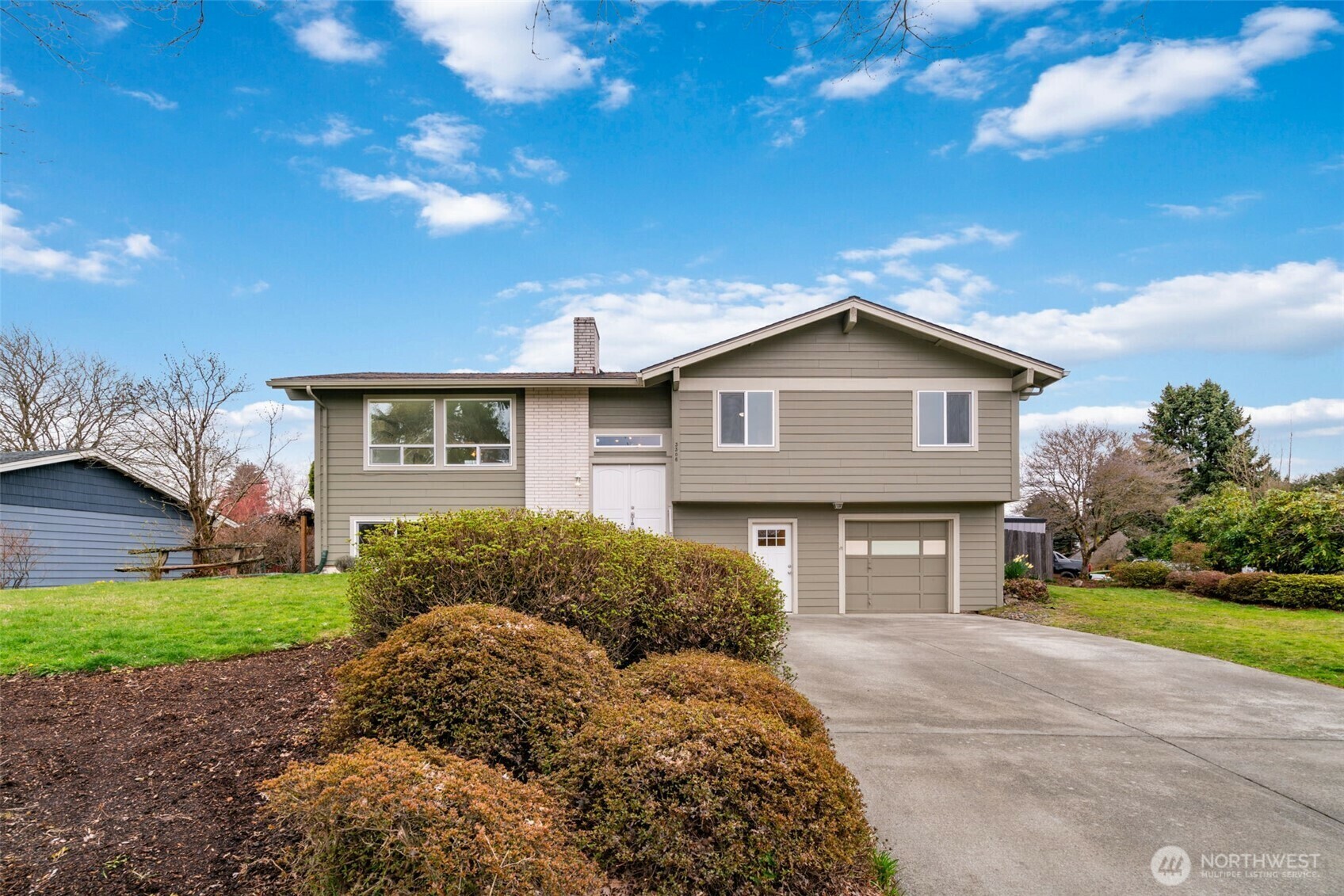 Property Photo: 3306 NW 120th St WA 98685