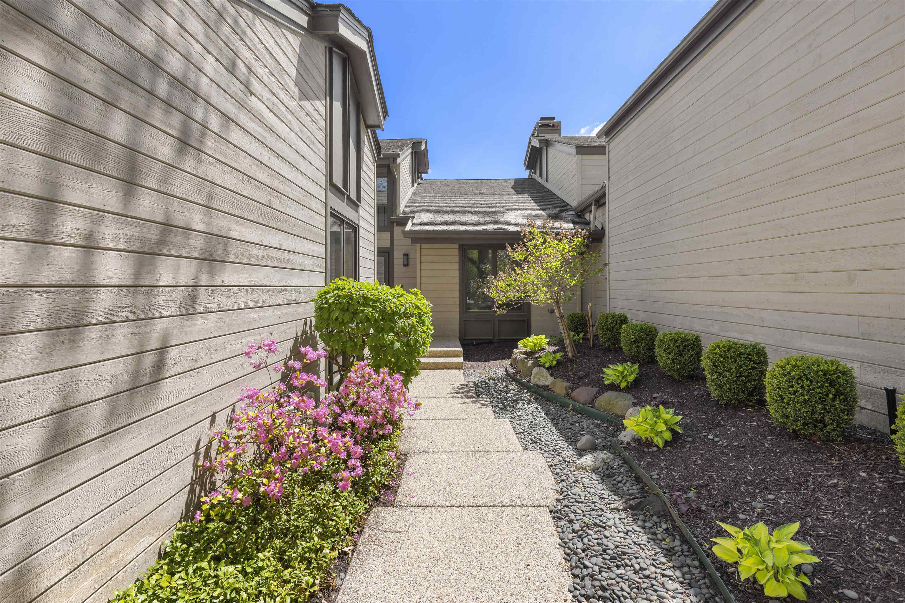 Property Photo: 5357 Winding Creek Drive IL 61114