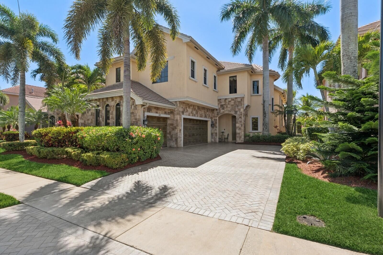 Property Photo:  3473 Collonade Drive  FL 33449 