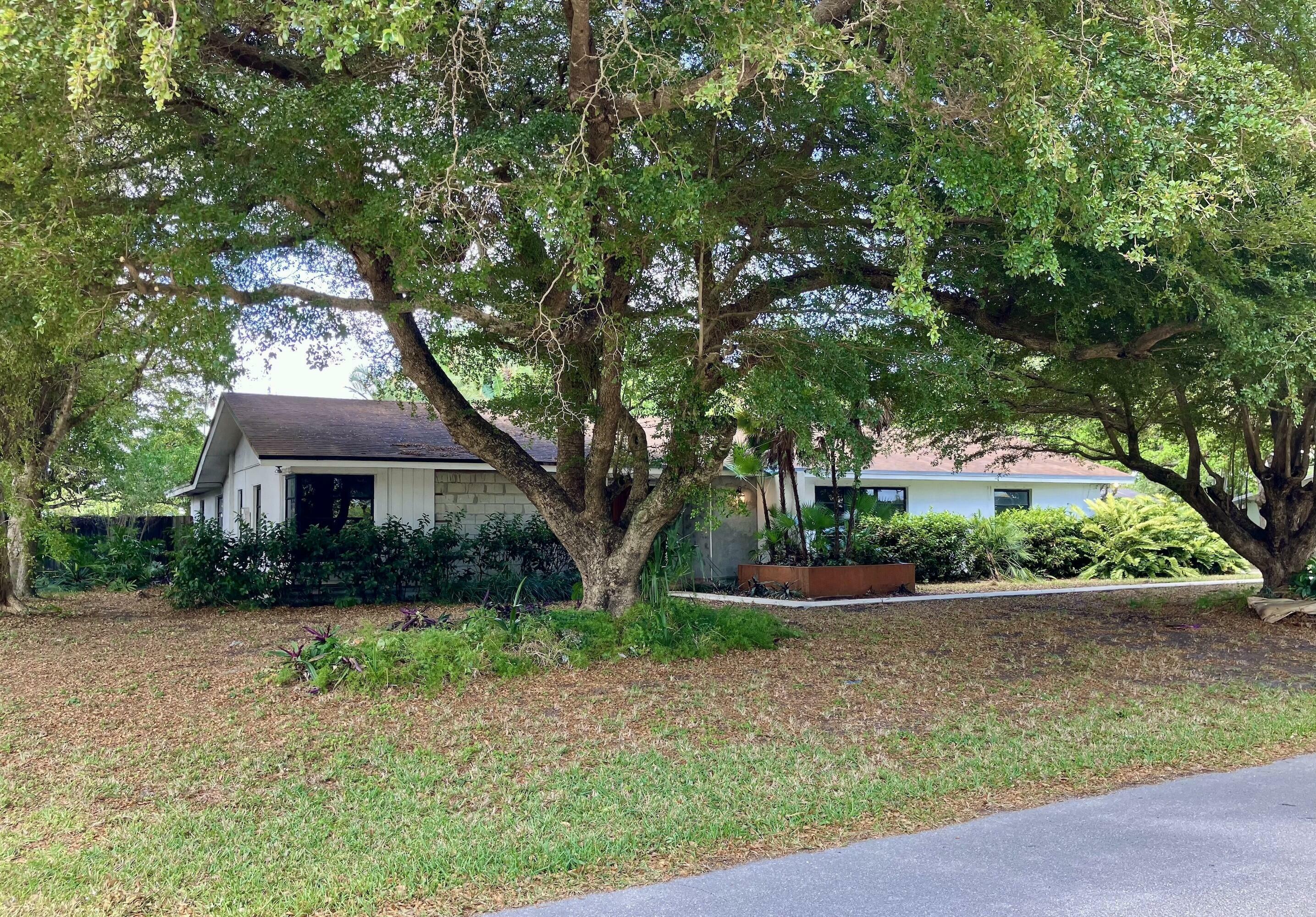 Property Photo: 12540 SW 115th Avenue FL 33176