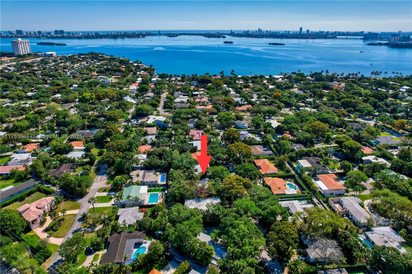 Property Photo: 1119 NE 99th St FL 33138
