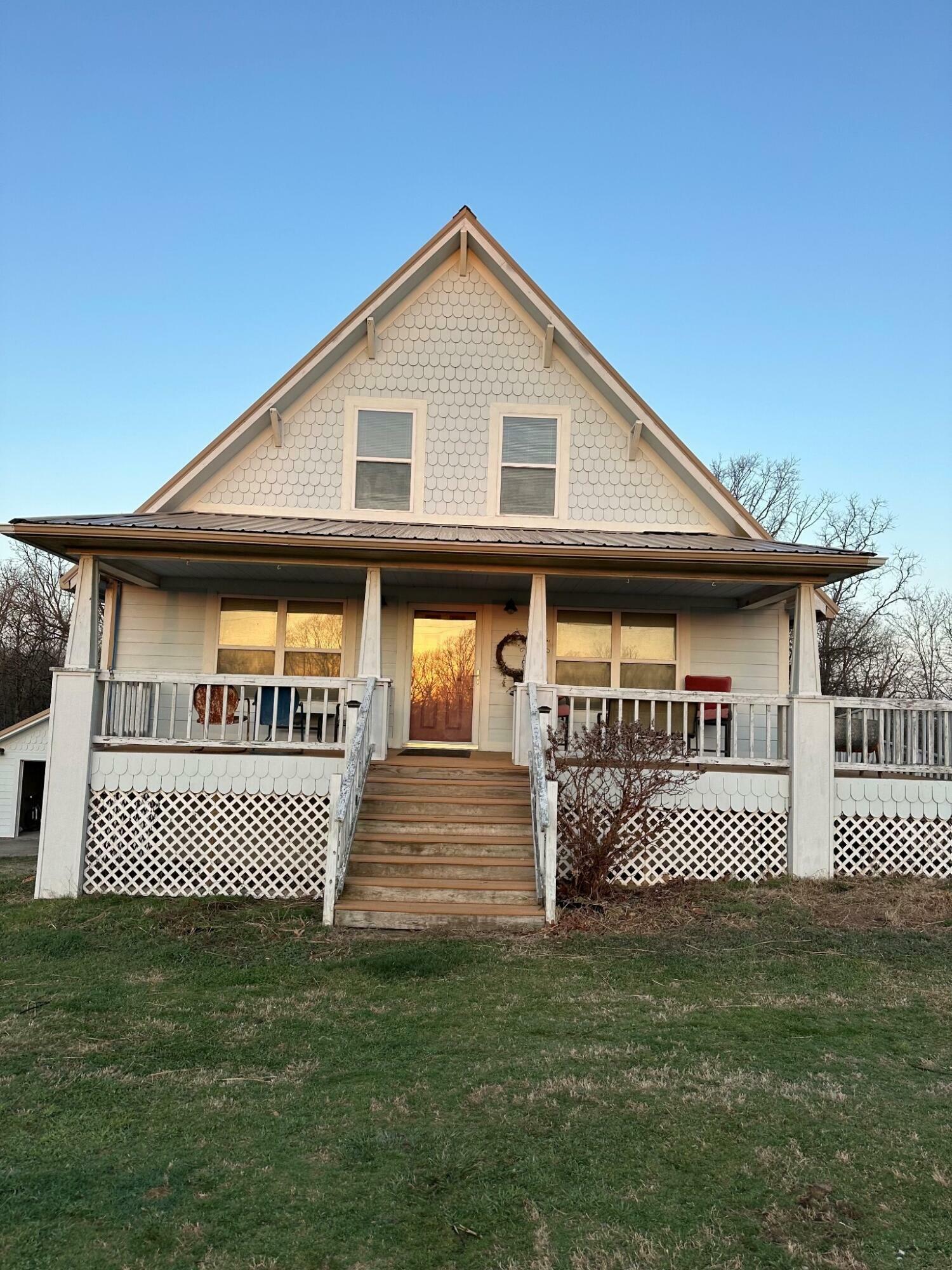 Property Photo:  662 Pendergraft Road  MO 64854 