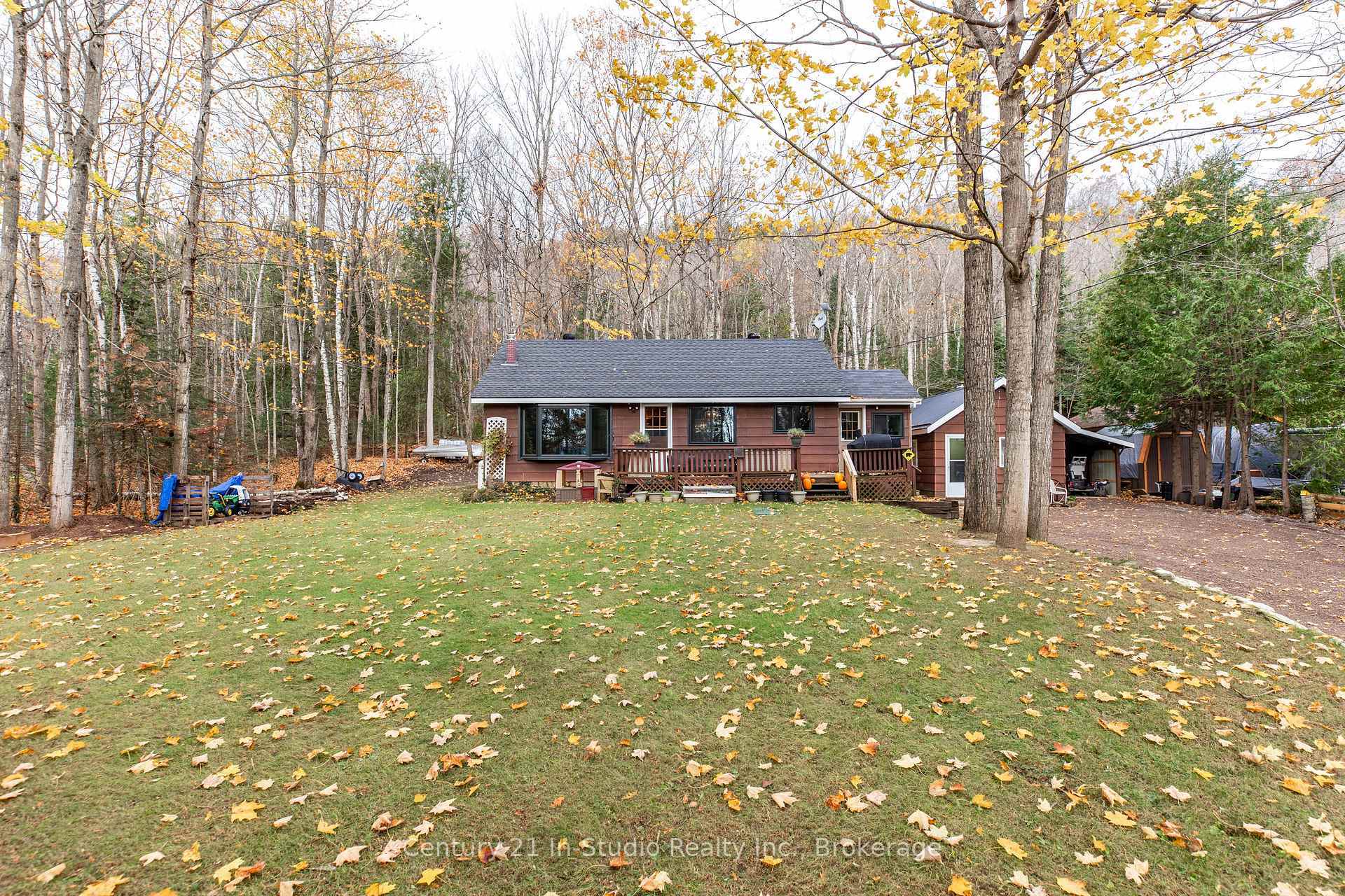 Photo de la propriété: 415 Mallory Beach Road ON N0H 2T0