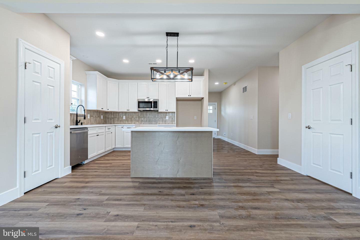 Property Photo: 820 Archer Street NJ 08332