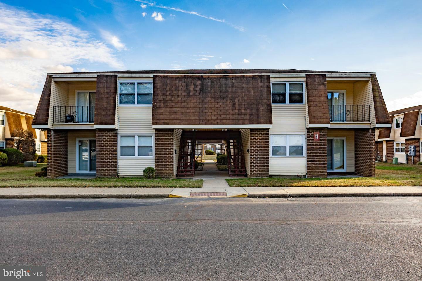 Property Photo: 13 Florence Tollgate 1 NJ 08518