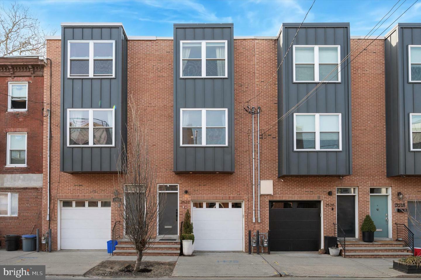 2522 Grays Ferry Avenue  Philadelphia PA 19146 photo