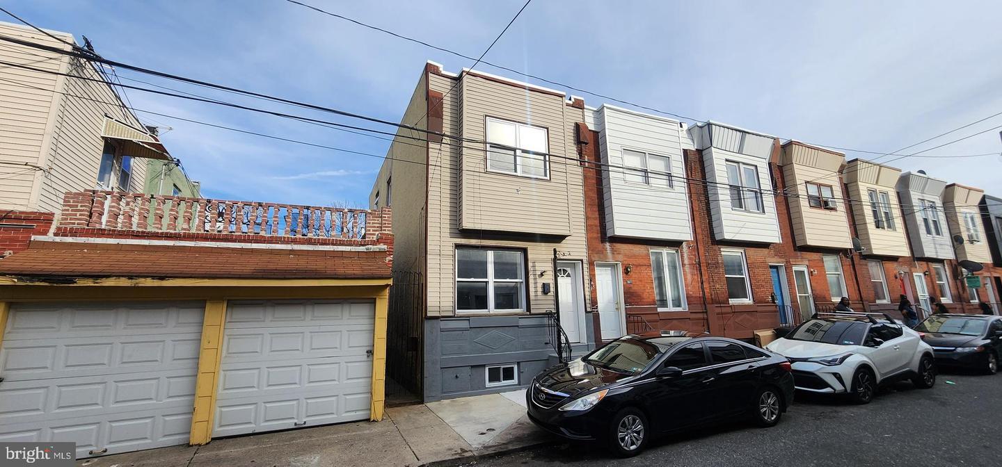1609 S Etting Street  Philadelphia PA 19145 photo