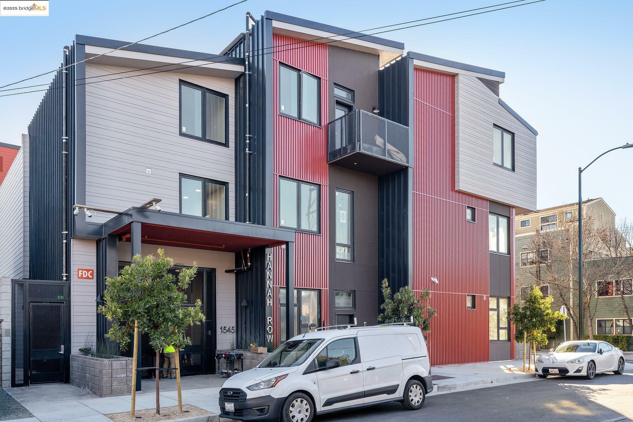 Property Photo: 1545 32nd Street 216 CA 94608