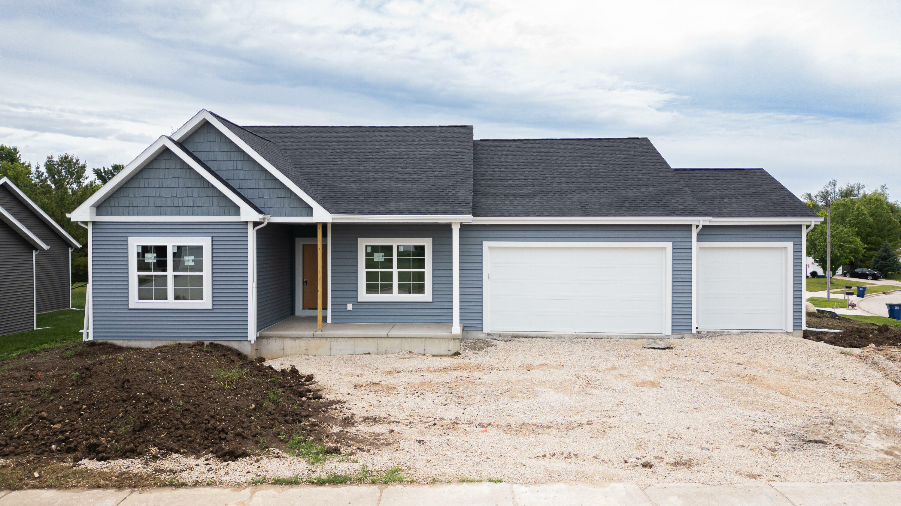 302 Riverside Ct  Theresa WI 53091 photo