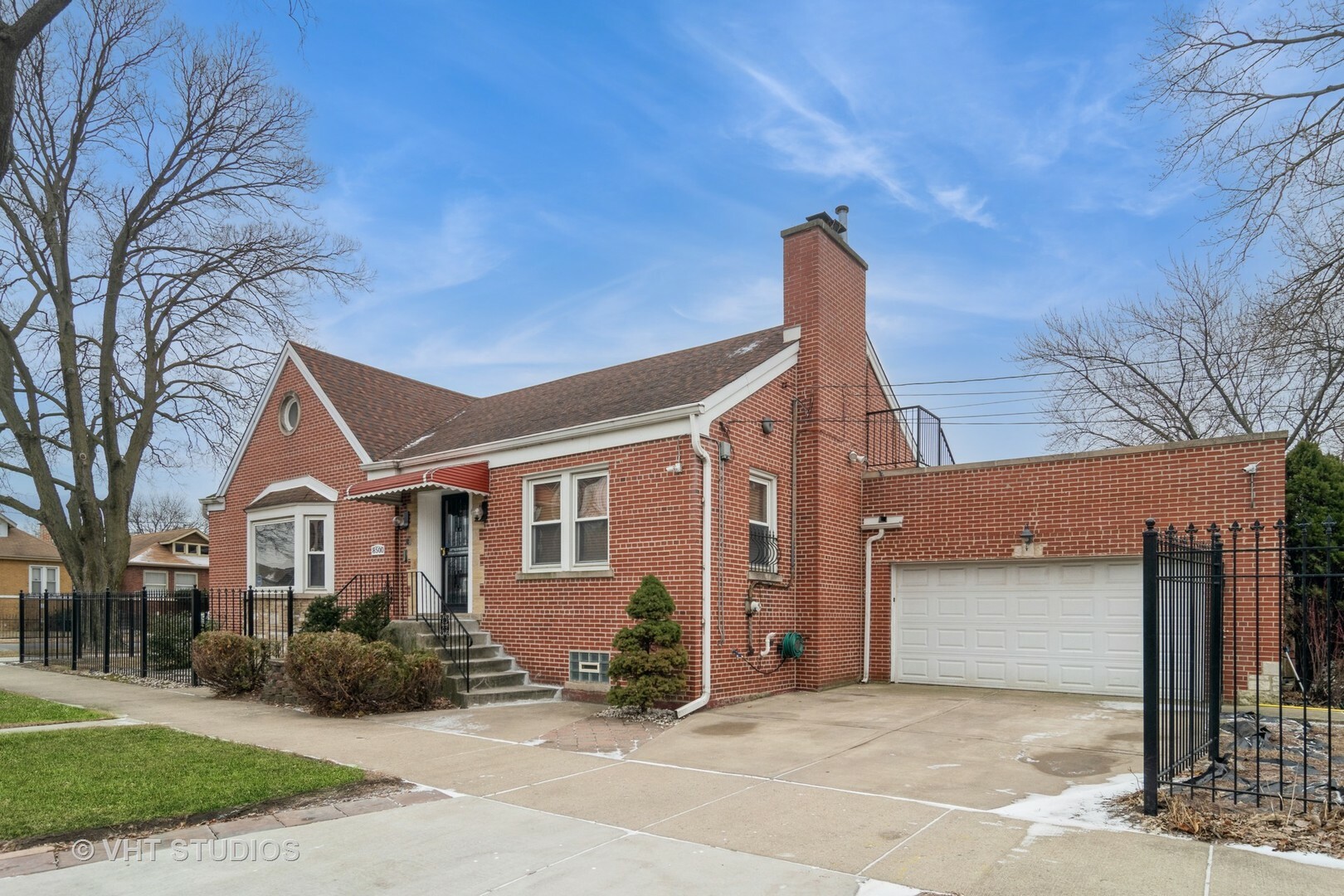 Property Photo: 8500 S Euclid Avenue IL 60617