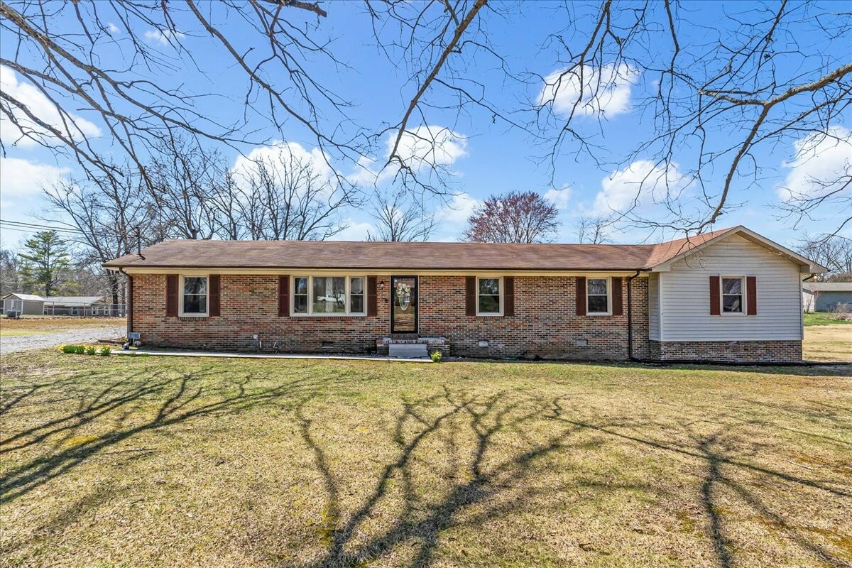 Property Photo: 499 Ridgewood Dr TN 37355