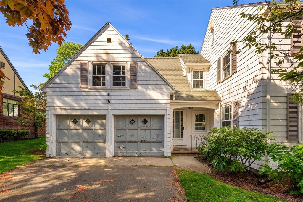 Property Photo:  67 Lynn Shore Drive  MA 01902 