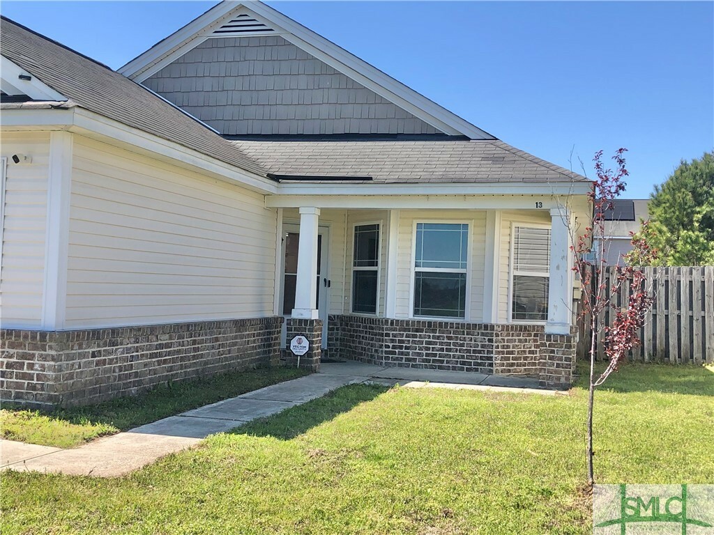 Property Photo:  13 Laurel Lane  GA 31407 