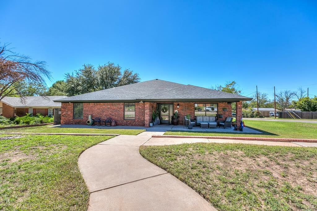 Property Photo: 3613 Clark Dr TX 76904